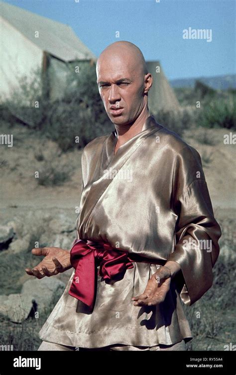 Kung fu david carradine - Kwai Chang Caine (Chinese: 虔官昌; pinyin: Qián Guānchāng) is a fictional character and the protagonist of the ABC 1972–1975 action-adventure western television series Kung Fu. He has been portrayed by David Carradine as an adult Caine, Keith Carradine as a younger Caine, Radames Pera as the child Caine, and Stephen Manley as the youngest …